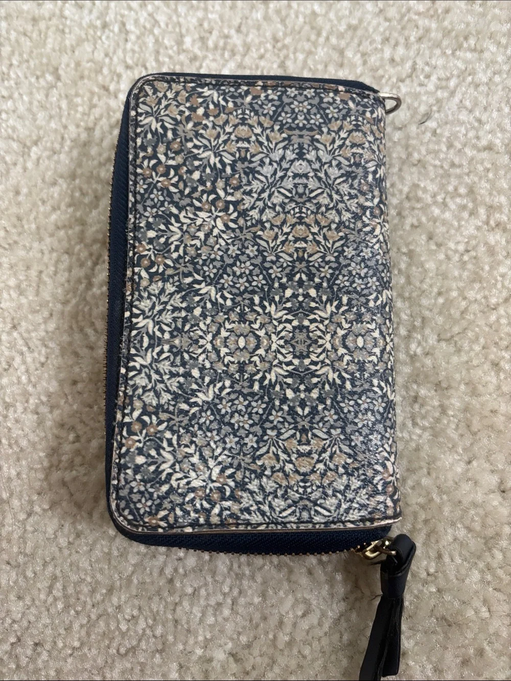 Tory Burch Navy and Cream Floral Zip-Around Wallet with Logo Medallion